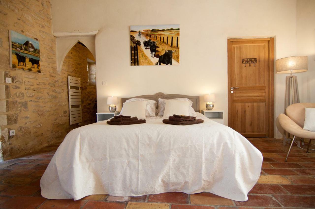 Mas De La Rivoire B&B Villevieille Luaran gambar
