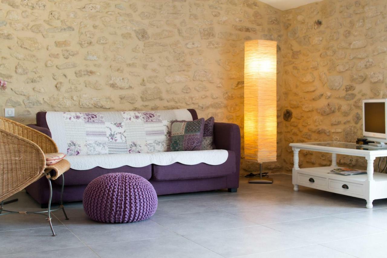 Mas De La Rivoire B&B Villevieille Luaran gambar