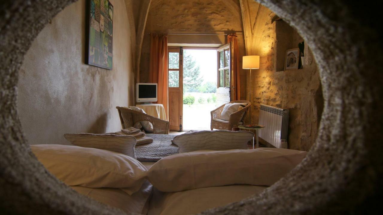Mas De La Rivoire B&B Villevieille Luaran gambar